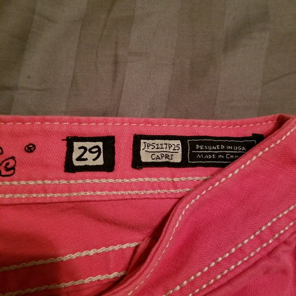 Miss me Capri - Picture 3 of 3